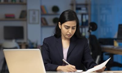 Available Scholarships for Women in Accounting
